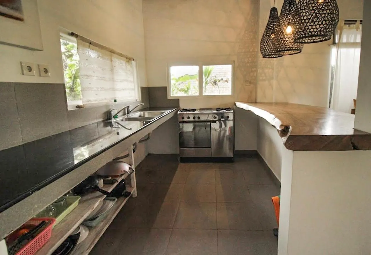 מלון אובוד Taman Indrakila 3*,